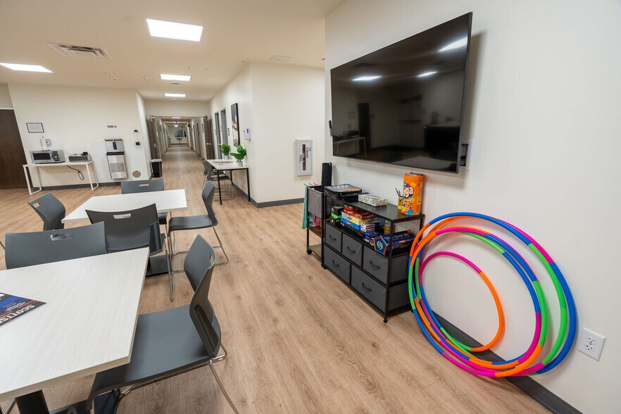 More Photos Of 1841 N 24th St, Phoenix Rehabilitation Center For Sale