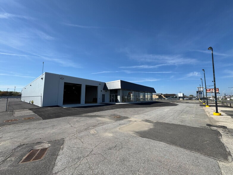 More Photos Of 6717 Essington Ave, Philadelphia Warehouse For Lease