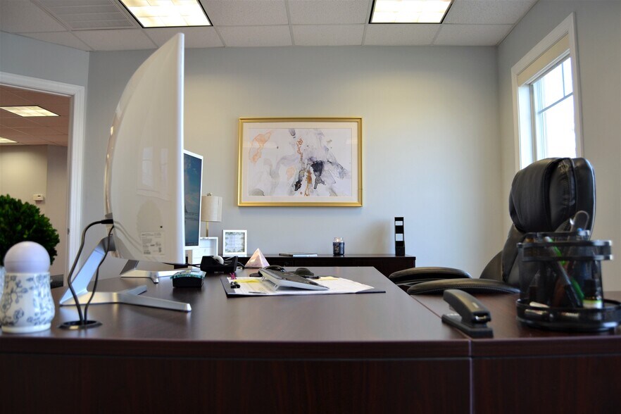 More Photos Of 807 Mantoloking Rd, Brick Office For Sale