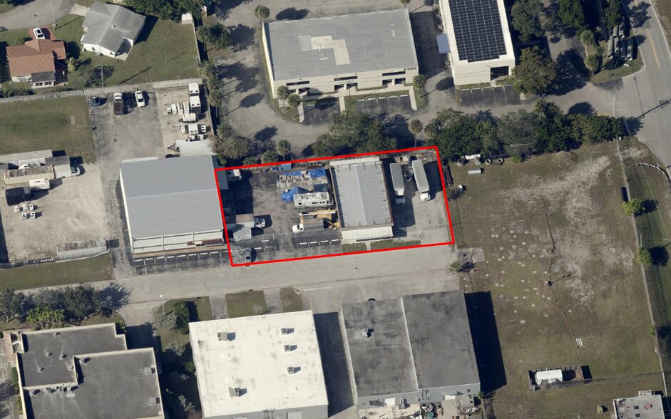 More Photos Of 5511 NW 22nd Ave, Fort Lauderdale Showroom For Lease