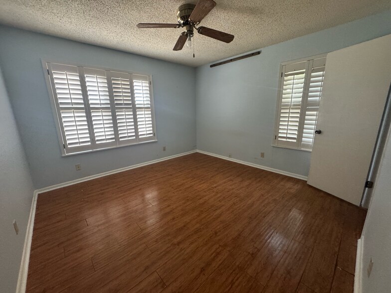 More Photos Of 401 Patriot Way, Georgetown Specialty For Lease