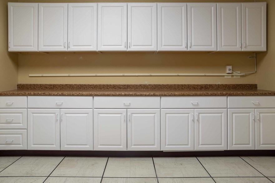 More Photos Of 2055 Garrett Way, Pocatello Office For Lease