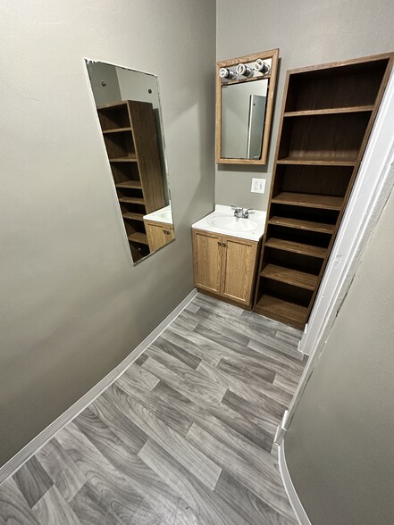 More Photos Of 25 W Chestnut St, Washington Apartments For Sale