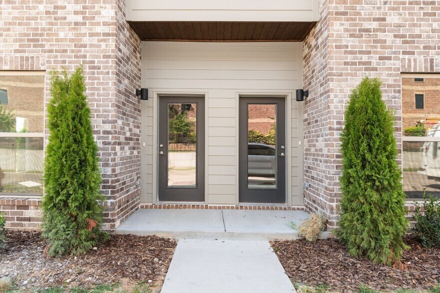 More Photos Of 363B Wellows Chase, Spring Hill Multifamily For Sale