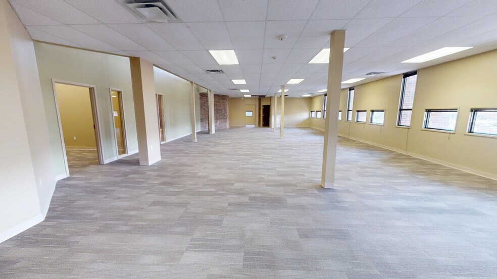 More Photos Of 8329 N Mopac Expy, Austin Office For Lease
