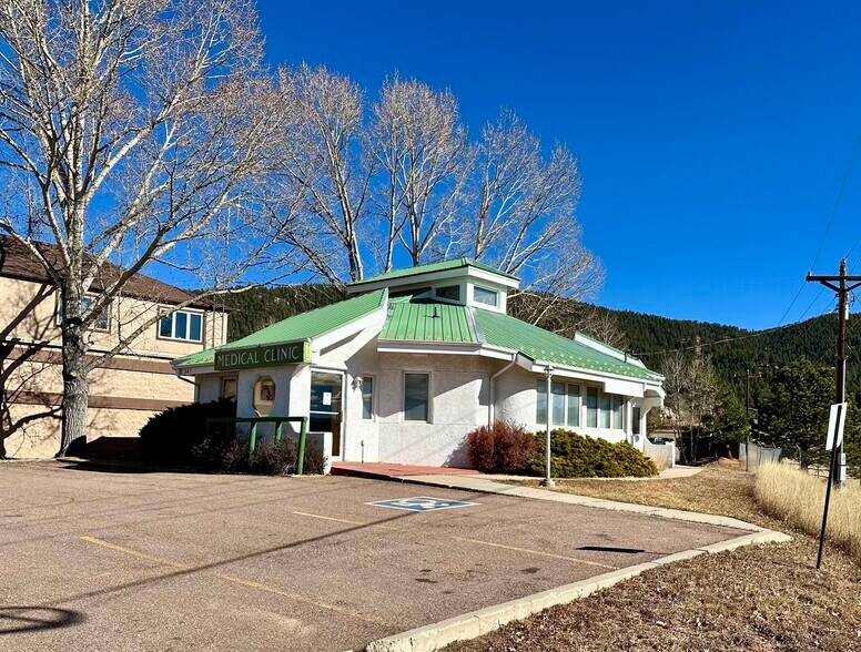 More Photos Of 381 Rampart Range Rd, Woodland Park Medical For Lease
