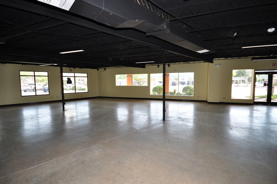 More Photos Of 2303 N Ponce de Leon Blvd, Saint Augustine Unknown For Lease