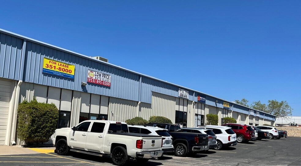 More Photos Of 11501 Rojas Dr, El Paso Flex For Sale