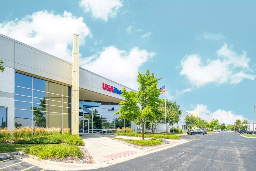 Primary Photo Of 3701-3781 Burwood Dr, Waukegan Manufacturing For Lease