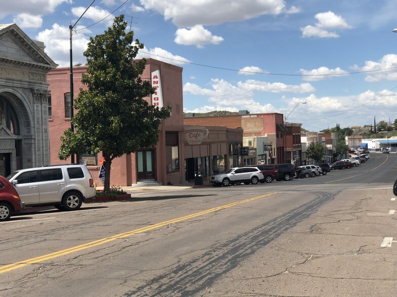 More Photos Of 254 N Broad St, Globe Storefront Retail Office For Sale