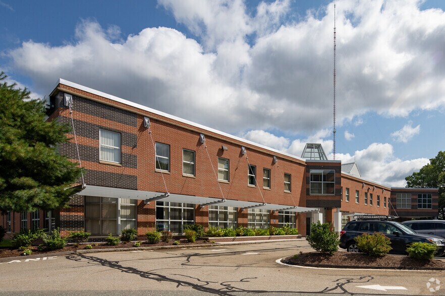 More Photos Of 144 Gould St, Needham Office For Lease