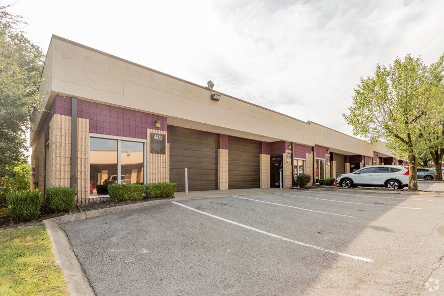 More Photos Of 1515 Elm Hill Pike, Nashville Light Distribution For Lease
