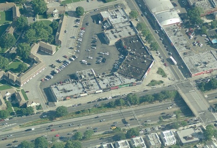 More Photos Of 6101-6147 Springfield Blvd, Oakland Gardens General Retail For Lease