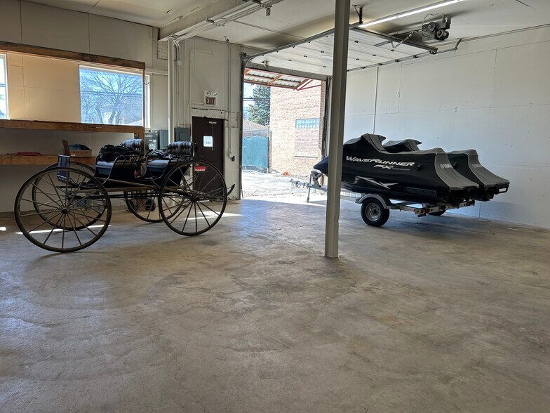 More Photos Of 10215 Franklin Ave, Franklin Park Warehouse For Sale