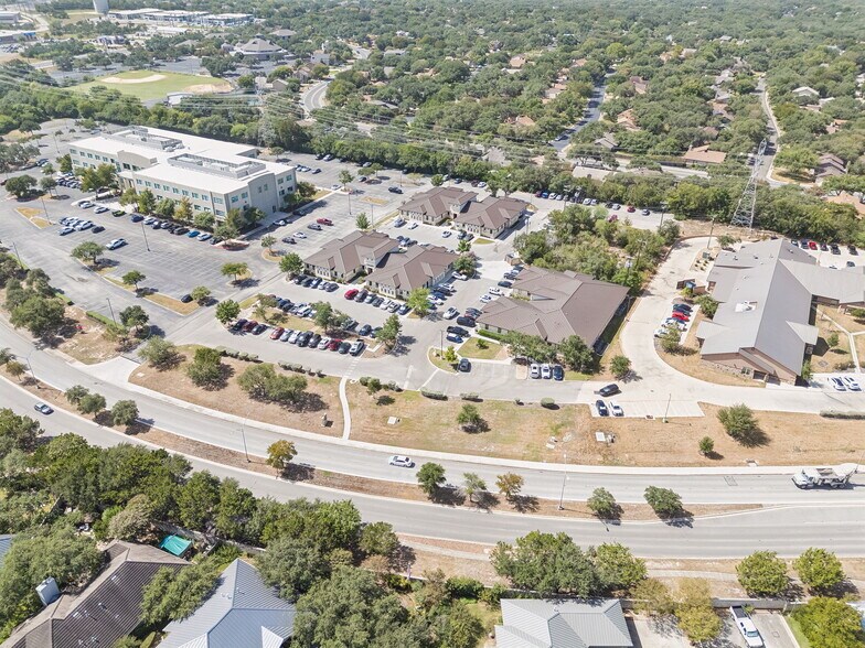 More Photos Of 4358 Lockhill Selma Rd, Shavano Park Medical For Lease