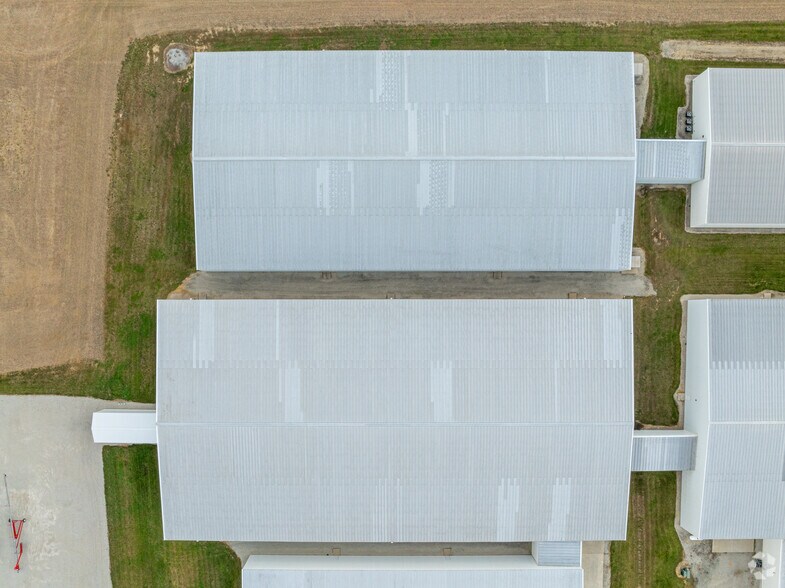 More Photos Of 2230 E Co Rd 300 N, Greensburg Distribution For Lease