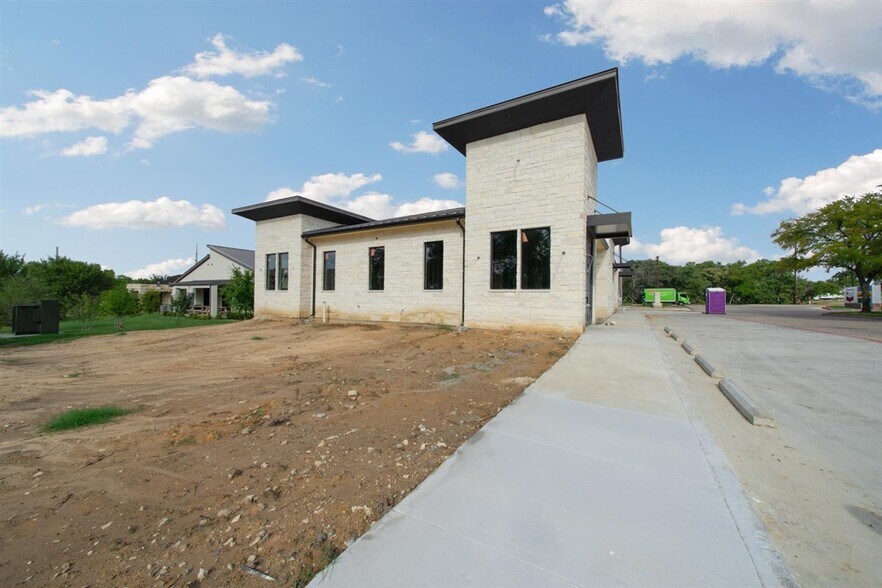 More Photos Of 420 N Kimball Ave, Southlake Medical For Lease