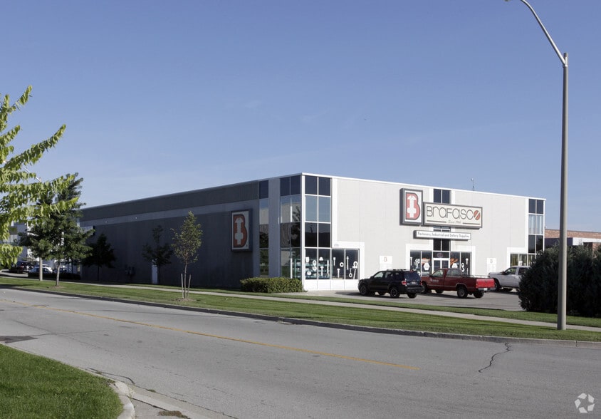 More Photos Of 2709 Coventry Rd, Oakville Warehouse For Sale