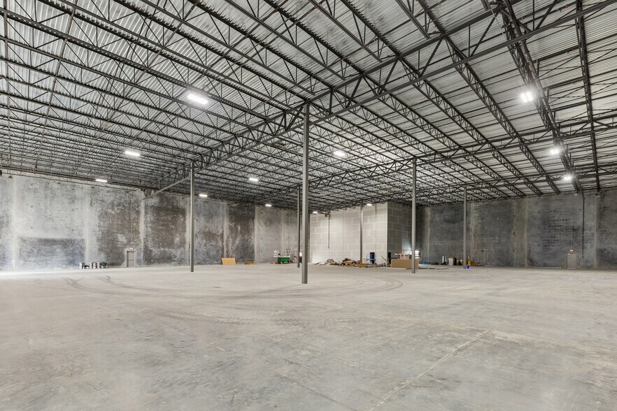 More Photos Of 2690 Twinwood Pky, Brookshire Distribution For Sale