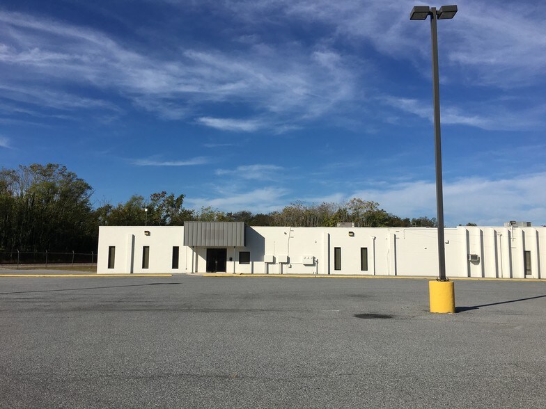 Primary Photo Of 408 Coles Cir, Salisbury Warehouse For Lease