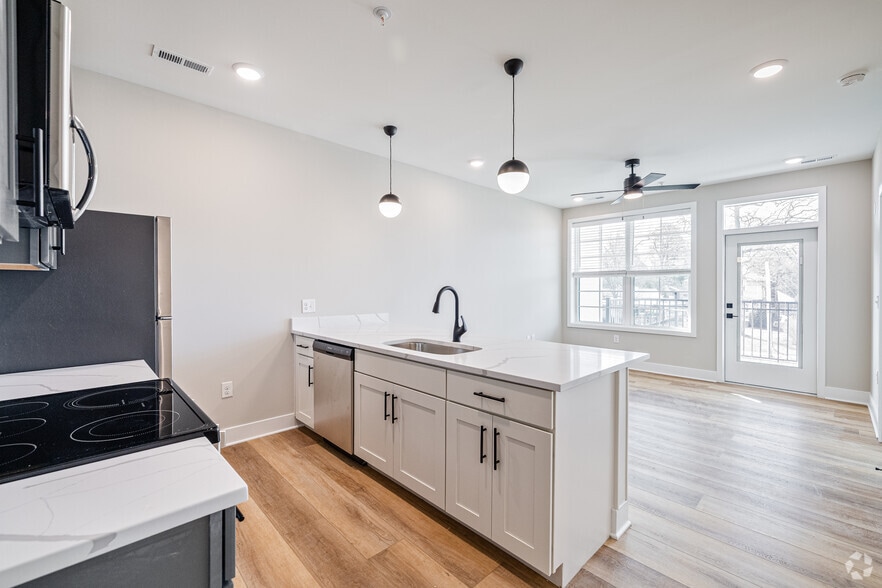 More Photos Of 4701 Forest Hill Ave, Richmond Apartments For Lease