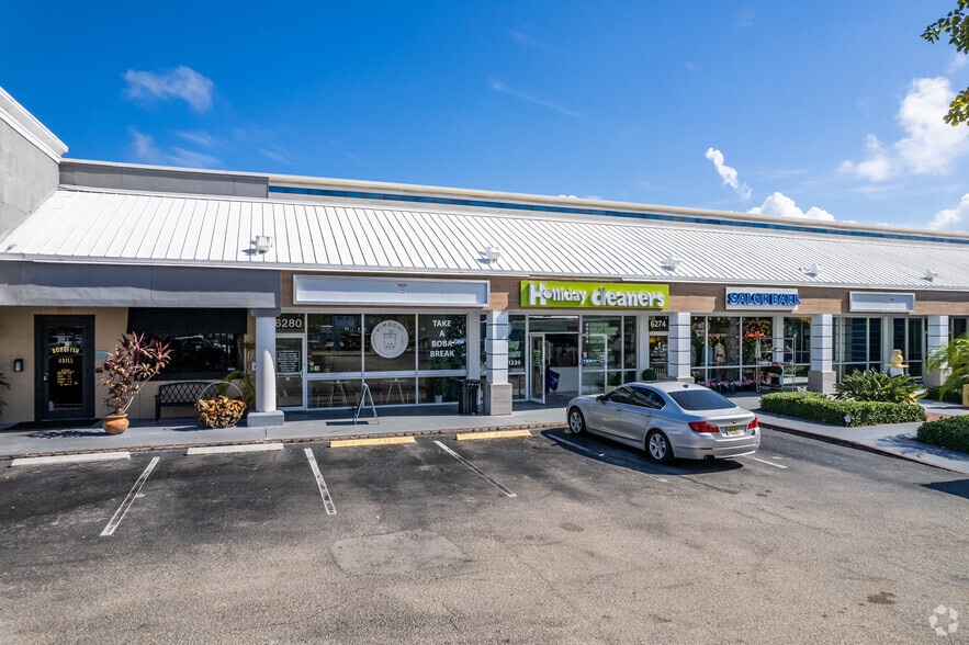 More Photos Of 6200 N Federal Hwy, Fort Lauderdale Unknown For Lease
