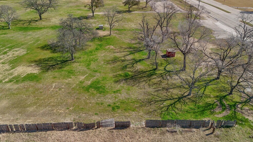More Photos Of 2311 Fort Worth Hwy, Weatherford Land For Sale