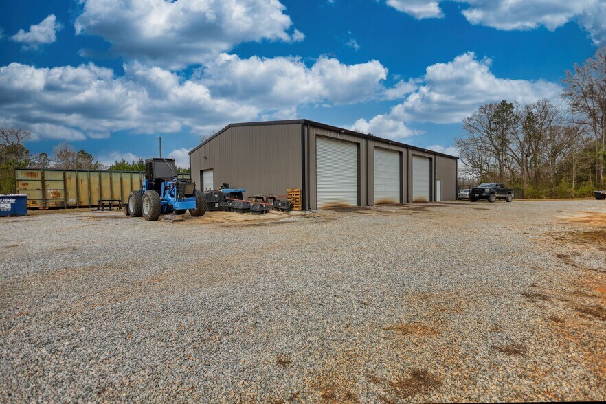 More Photos Of 200 Railroad St, Monticello Industrial For Sale