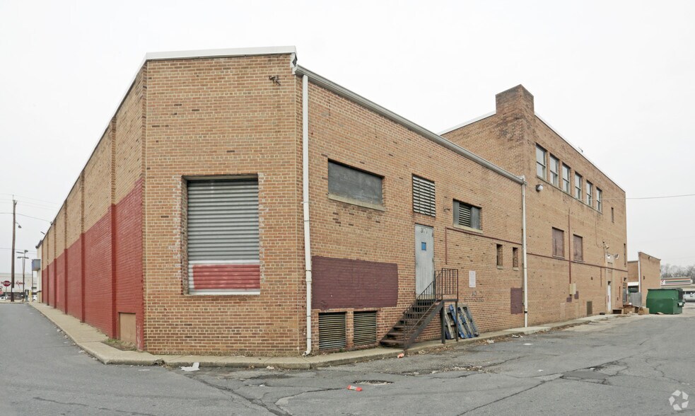 More Photos Of 3171-3197 Queens Chapel Rd, Mount Rainier Unknown For Lease