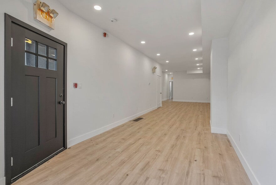 More Photos Of 1326 Point Breeze Ave, Philadelphia General Retail For Lease