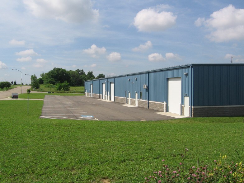More Photos Of 2021-2029 Venture Cir SE, Massillon Warehouse For Lease
