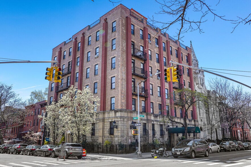 Primary Photo Of 50 Greene Ave, Brooklyn Apartments For Lease