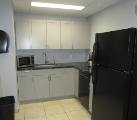 More Photos Of 637 Niagara St, Welland Office For Lease