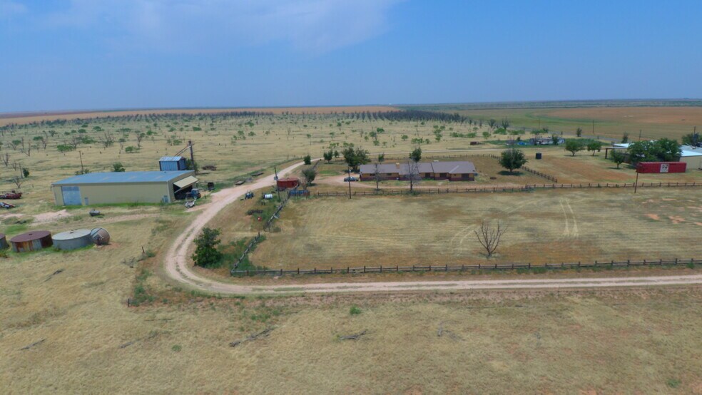 More Photos Of 1016 County Road E, Lamesa Land For Sale