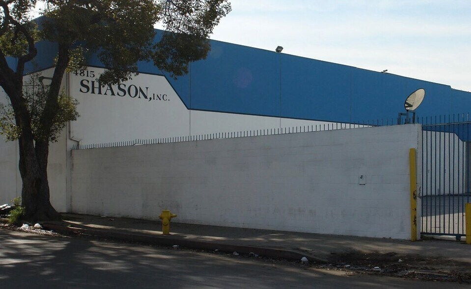 More Photos Of 4801 Staunton Ave, Los Angeles Industrial For Sale