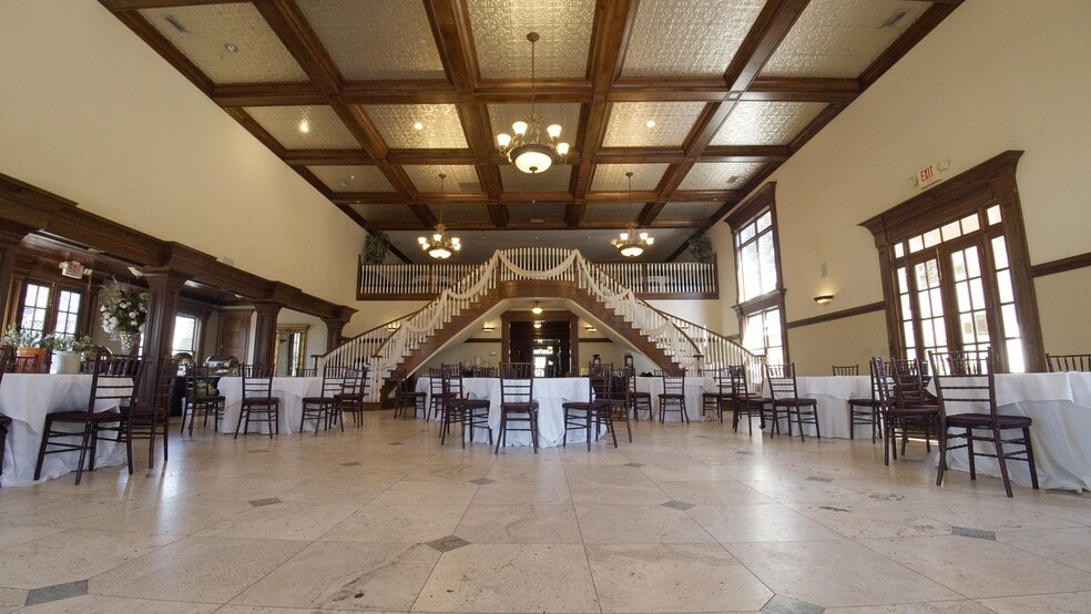 More Photos Of 1176 Atlanta Hwy, Auburn Specialty For Sale