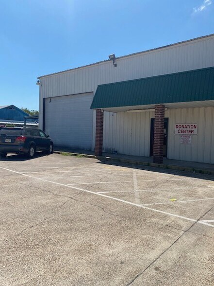 More Photos Of 414 Donnell St, Orange Freestanding For Sale