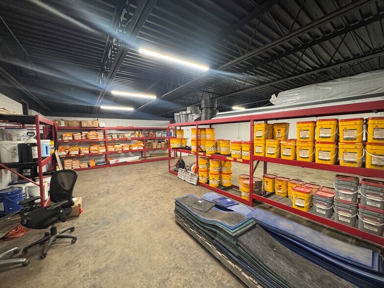 More Photos Of 5551-5553 Webster St, Dayton Warehouse For Sale