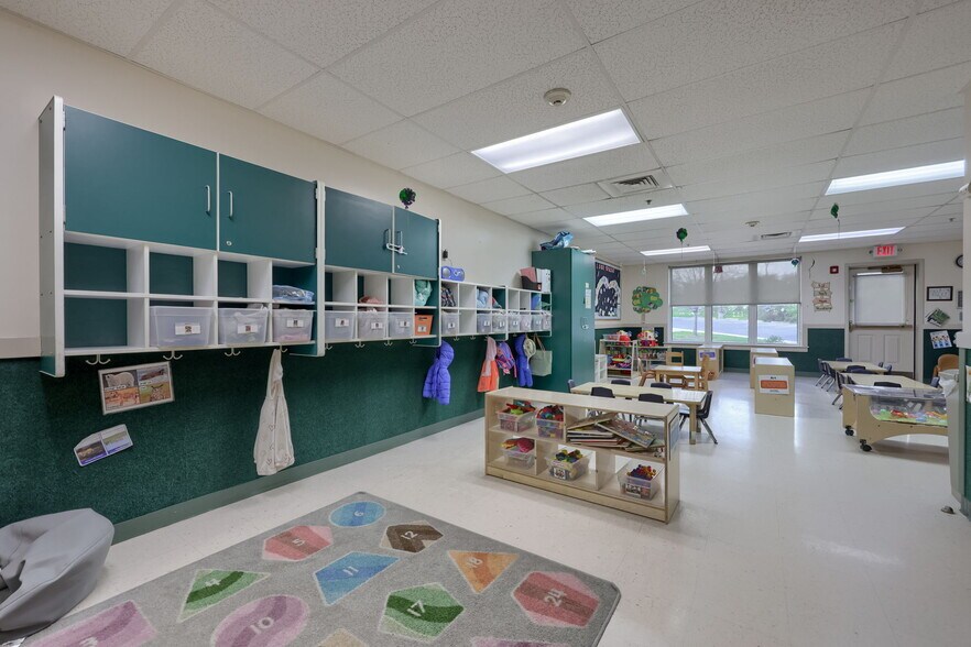 More Photos Of 2301 Harrisburg Pike, Lancaster Daycare Center For Sale