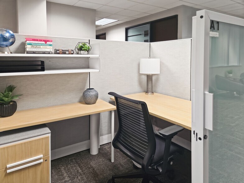 More Photos Of 4515 N River Blvd, Cedar Rapids Coworking Space