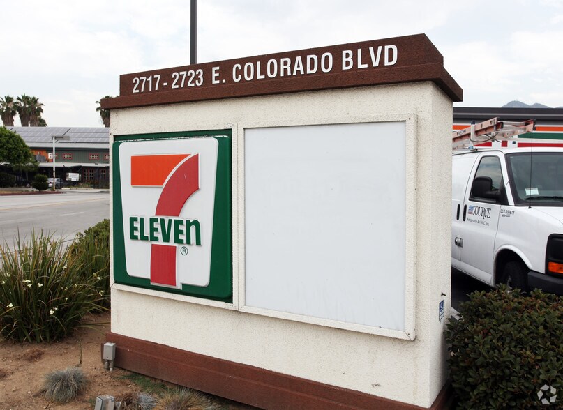 More Photos Of 2713 E Colorado Blvd, Pasadena Convenience Store For Sale