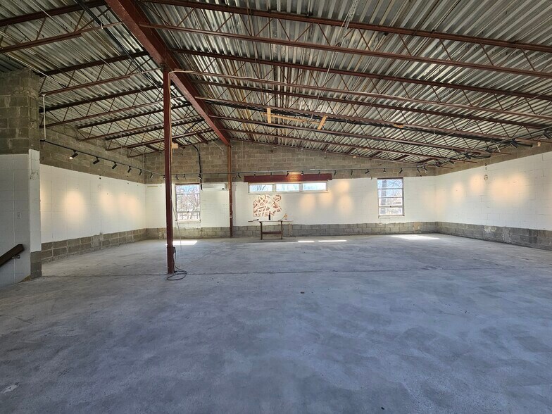 More Photos Of 23 West St, Warwick Office For Lease