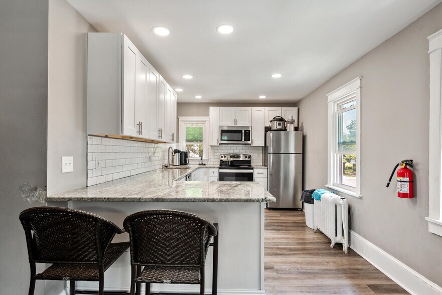 More Photos Of 95 Nutt Rd, Phoenixville Restaurant For Sale