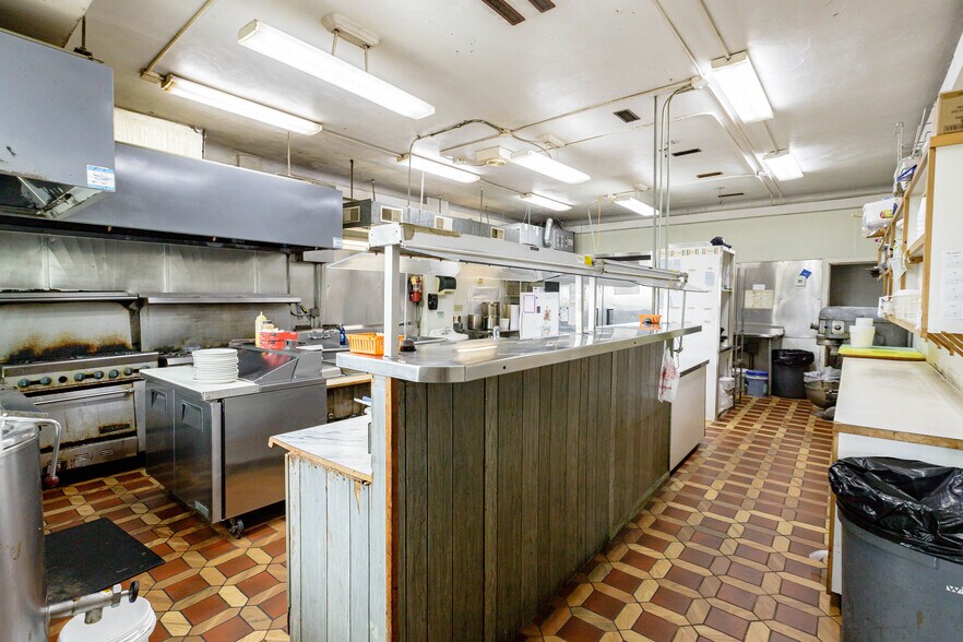 More Photos Of 134 W Lisbon St, Waynesburg Restaurant For Sale