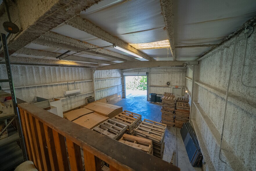 More Photos Of 1731 Manzana Ave, Punta Gorda Warehouse For Lease
