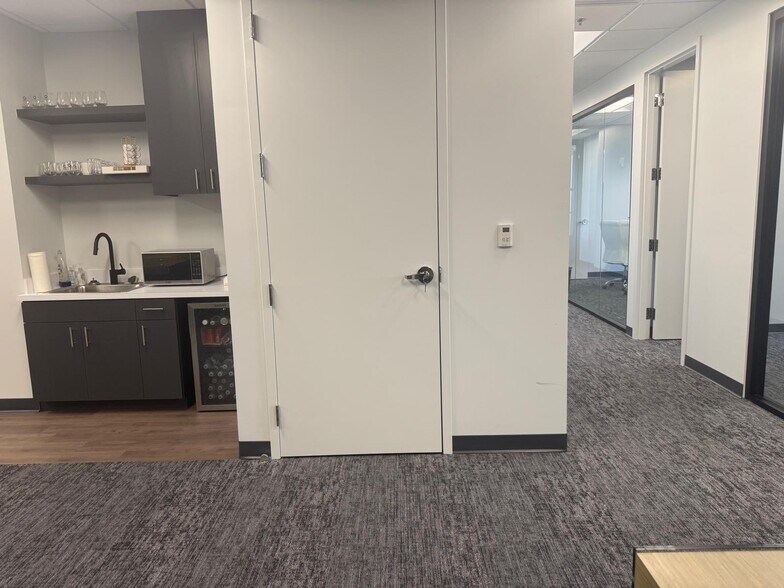 More Photos Of 6649 Westwood Blvd, Orlando Office For Lease