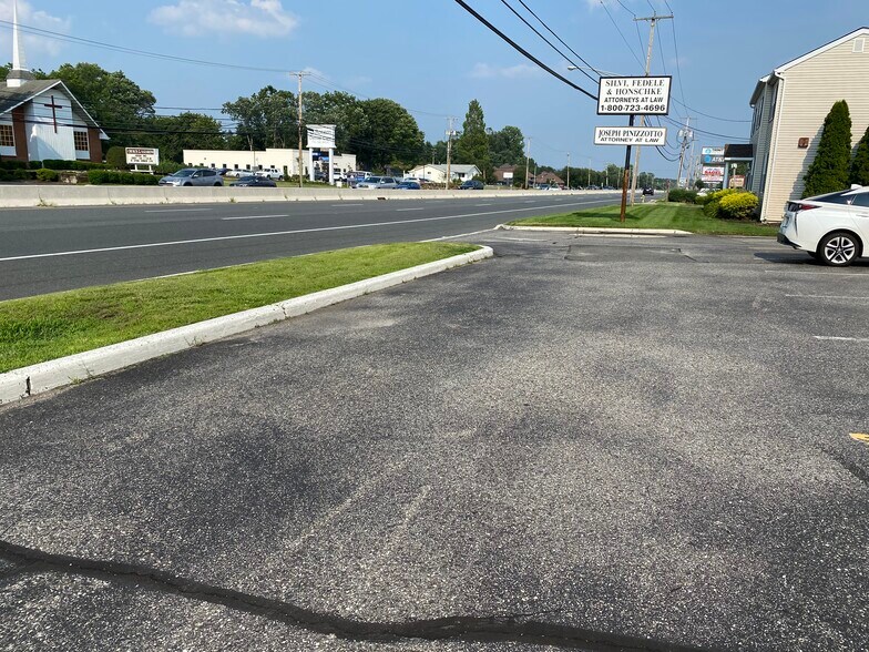 More Photos Of 191 Route 37 W, Toms River Flex For Lease