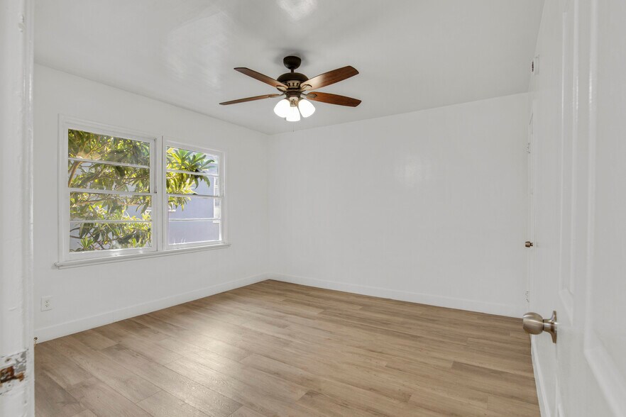 More Photos Of 1215 S Fairfax Ave, Los Angeles Apartments For Sale