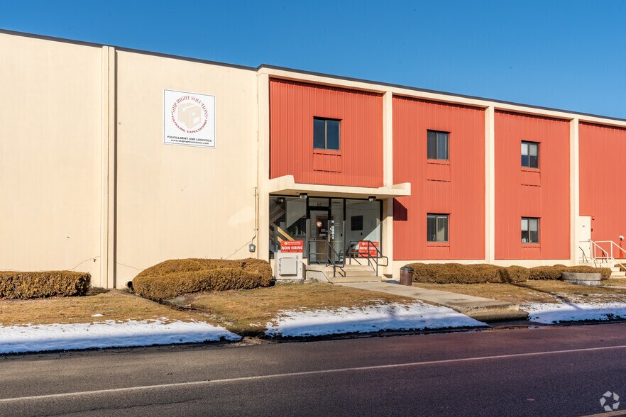 More Photos Of 165 Pleasant Ave, South Portland Warehouse For Lease
