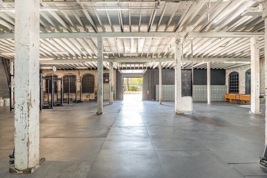 More Photos Of 77 Foundry Ave, Batavia Warehouse For Sale